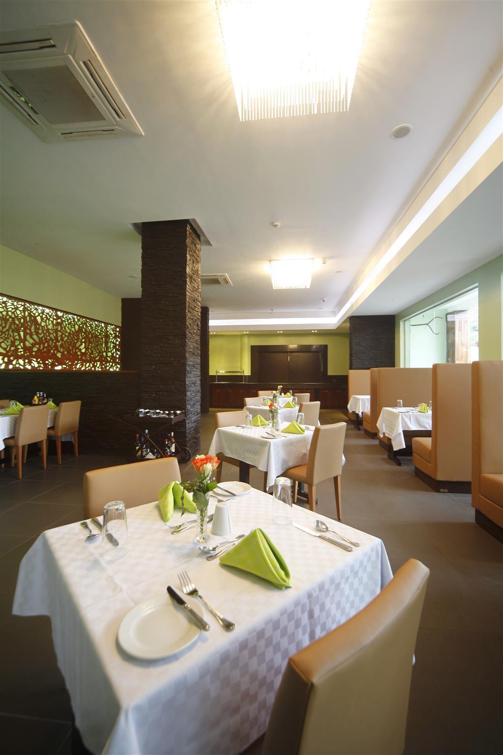Best Western Premier Garden Hotel Entebbe Kültér fotó